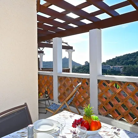 Lägenhet Village Cap Esterel - L'esquinade-110 By Interhome *