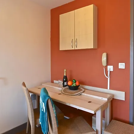 Village Cap Esterel - L'esquinade-110 By Interhome *