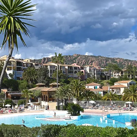 Apartment Village Cap Esterel - L'esquinade-110 By Interhome